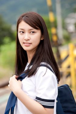 边潇潇
